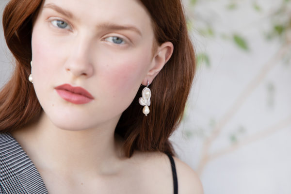 Daphne earrings embroidered with pearls and soutache braid