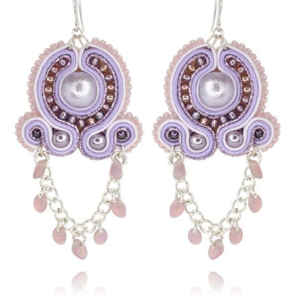 Atenea earrings embroidered with pearls and soutache braid