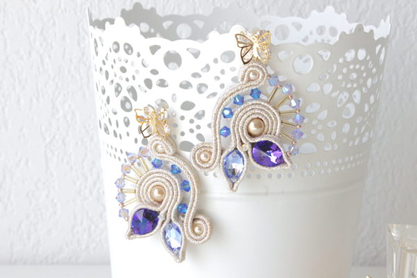 Gisele earrings embroidered with Swarovski crystals and soutache braid