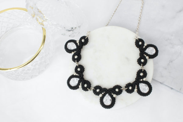 Chantal necklace embroidered with pearls and soutache braid