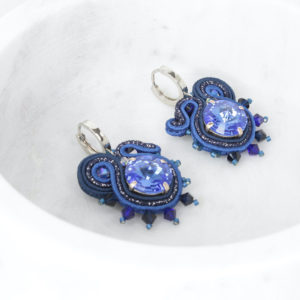 Charlotte earrings embroidered with pearls, Swarovski crystals and soutache braid