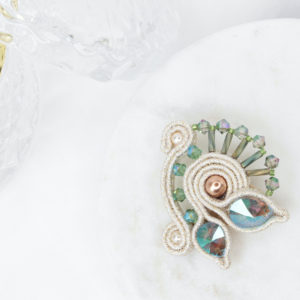 Gisele brooch embroidered with pearls, Swarovski crystals and soutache braid