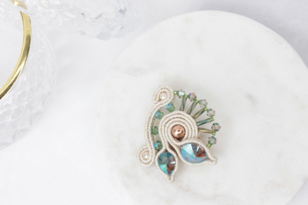 Gisele brooch embroidered with pearls, Swarovski crystals and soutache braid