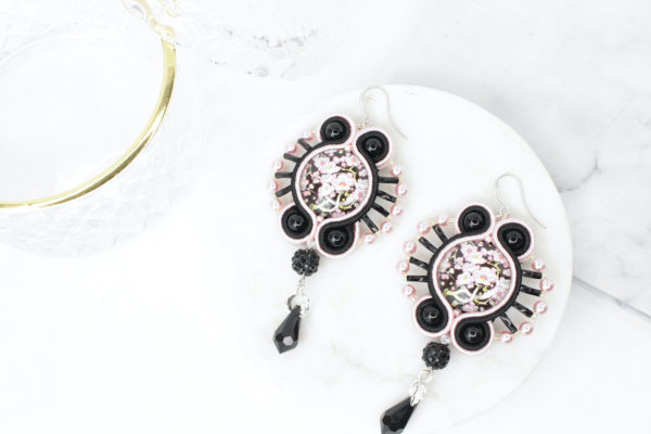 Giulia earrings embroidered with pearls, Swarovski crystals and soutache braid