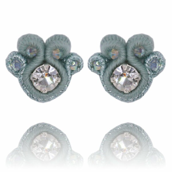 Boucles d'oreilles Grace Kelly brodées avec des cristaux Swarovski et tresse soutache
