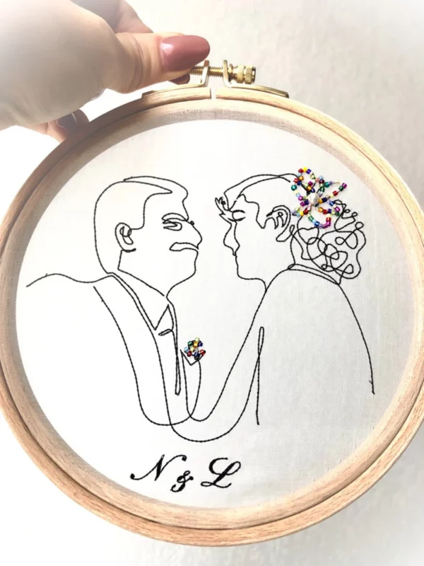 Cadeau mariage personnalisé One Line Art, brodé sur tambour à broder